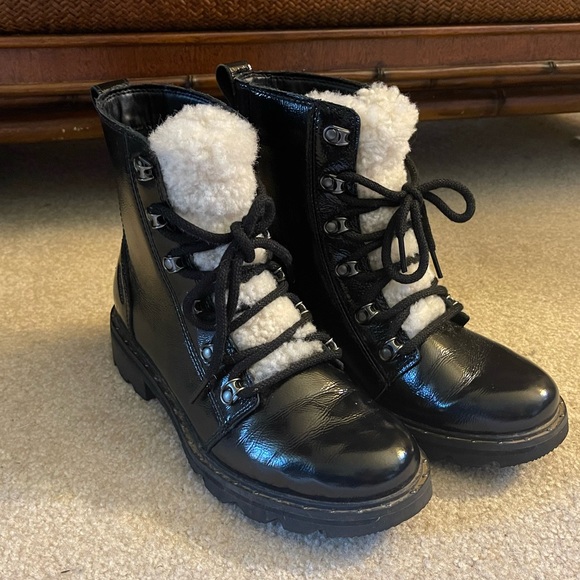 Sorel Lennox Cozy Shearling Boots - Picture 3 of 3